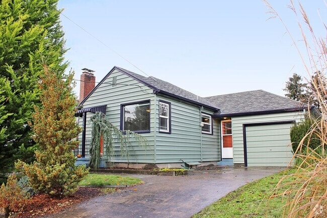 Building Photo - 2549 N Russet St Rental