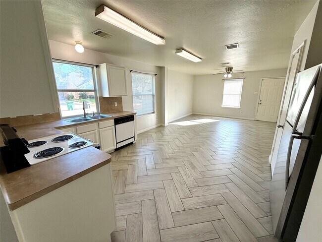 Photo - 10811 Tallow Briar Ln