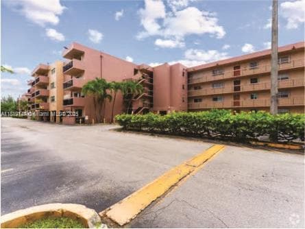 Building Photo - 401 NW 72nd Ave Unit 408-C Rental