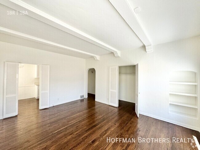 Building Photo - 9932 Robbins Dr Unit 103A Rental