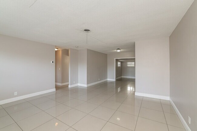 Photo - 1321 SW 21st Way