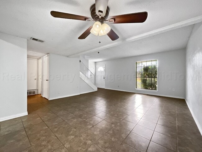 Photo - Charming Home in North Arlington