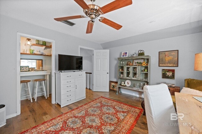 Photo - 20971 Bishop Rd