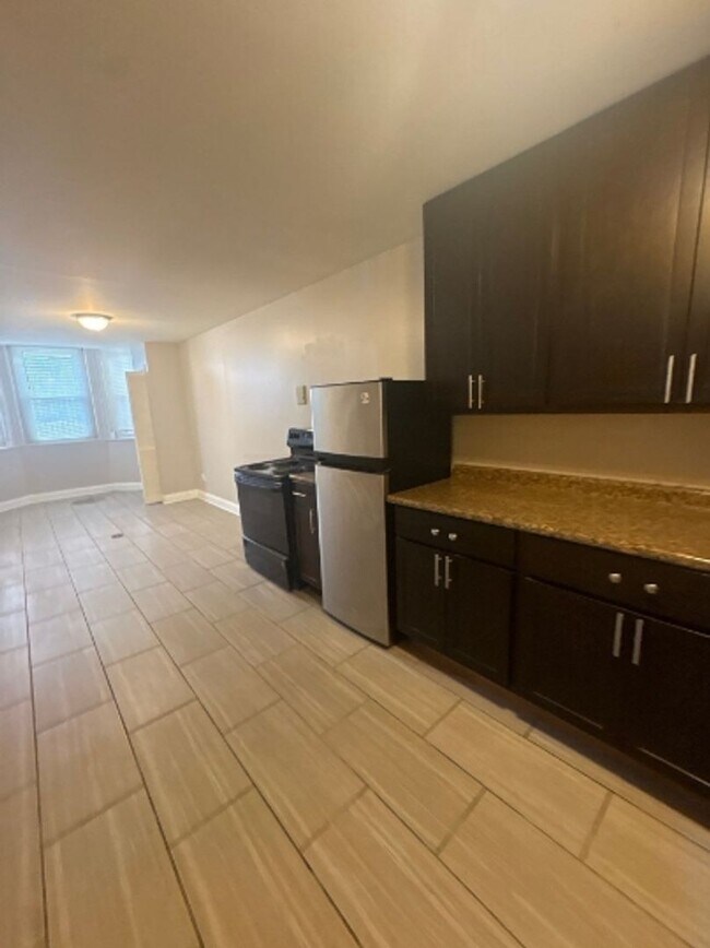 7444 S Langley Ave Unit GS