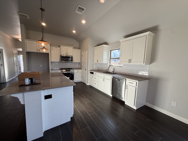 Photo - 4405 W Country Club Dr