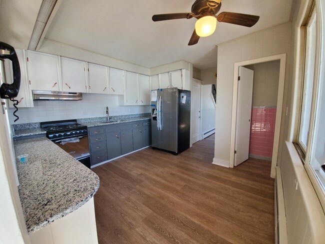 Building Photo - 12 Villa St Rental