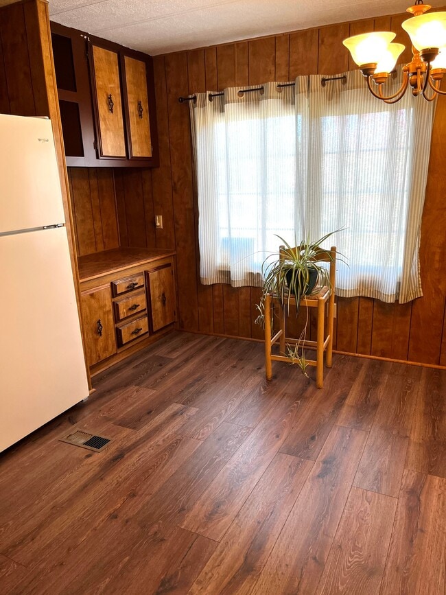 Photo - 1086 Eagle Nest Rd