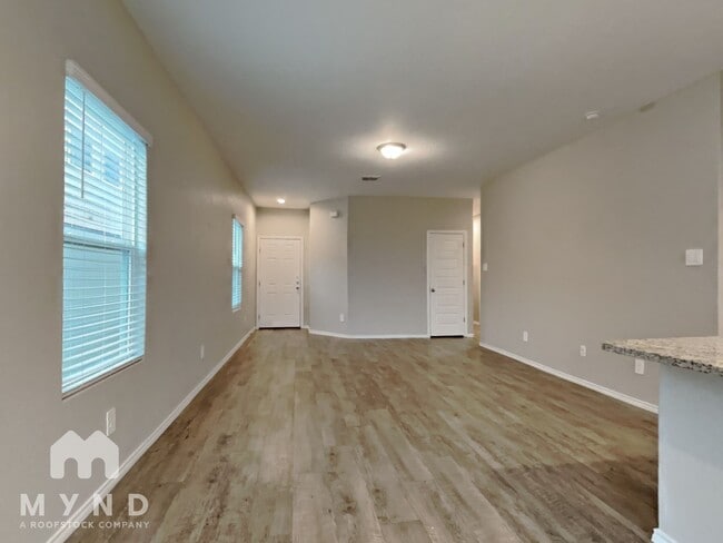 Photo - 4211 Asher Alley