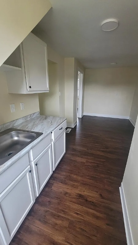 Photo - 4485 W 136th St Unit Upstairs