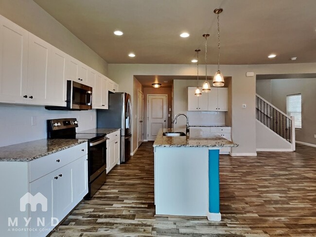 Photo - 4600 Gneiss Loop