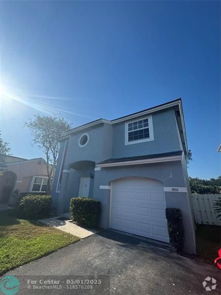 Building Photo - 9929 NW 9th Ct Rental