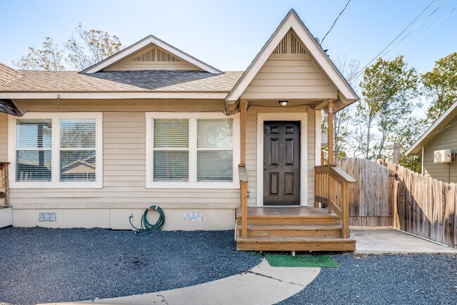 Building Photo - 312-A Unit 102