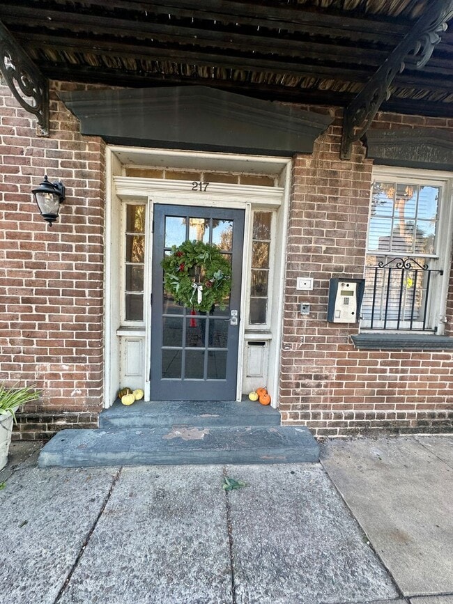 Photo - 217 Abercorn St Unit B-1