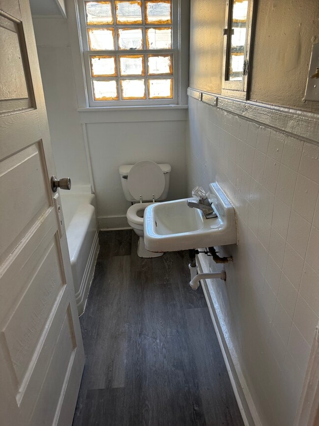 Photo - 2821 Gurnee Ave