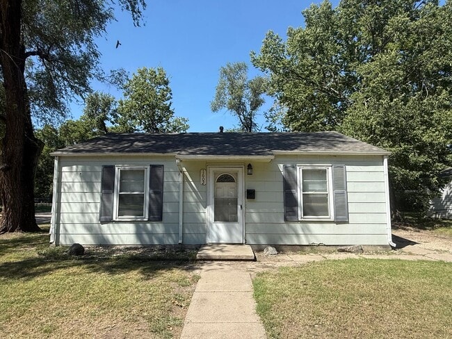 Building Photo - 1602 Pierce St