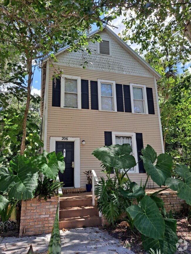 Building Photo - 1/1 in Deland - Walking distance downtown ... Rental