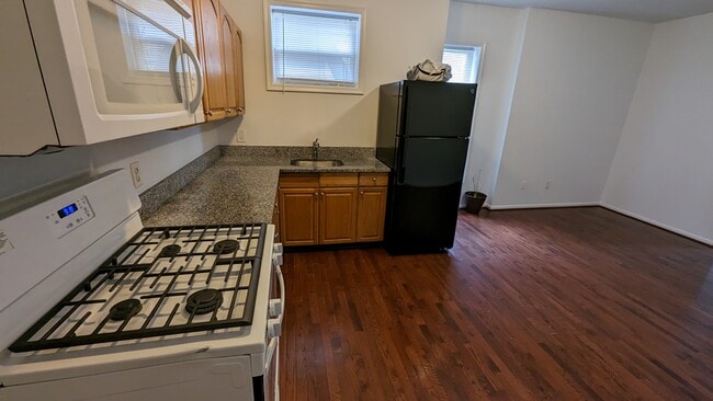 Photo - 2821 N Calvert St