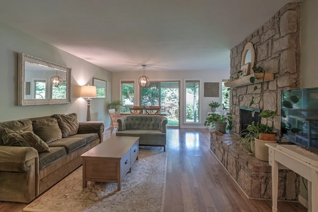 Photo - 3 Bed | 2 Bath in Bixby!