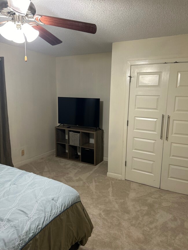 Photo - 104 Anthony Cir