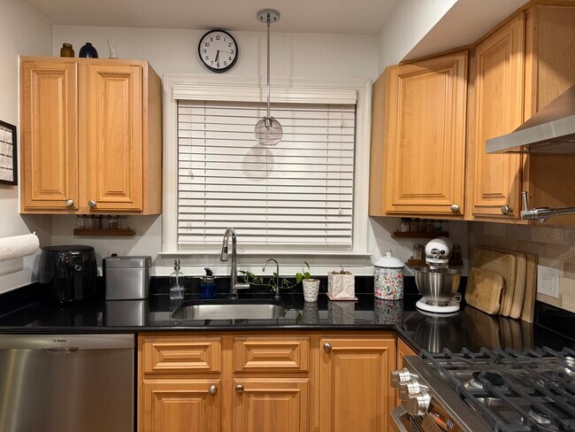 Photo - 3112 Ravensworth Pl Unidad 3112RP