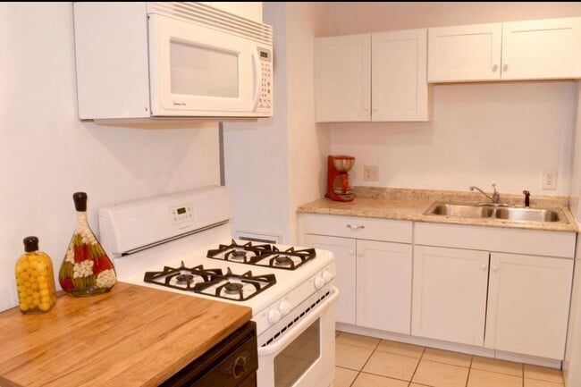 Photo - 2801 Vail Ave SE Unit 141