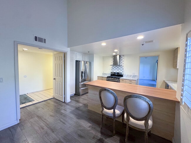 Photo - 1000 E California Blvd Unit 301