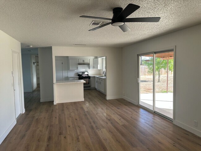 Photo - 10153 Martin Rd