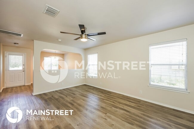 Photo - 9719 Marbach Bend