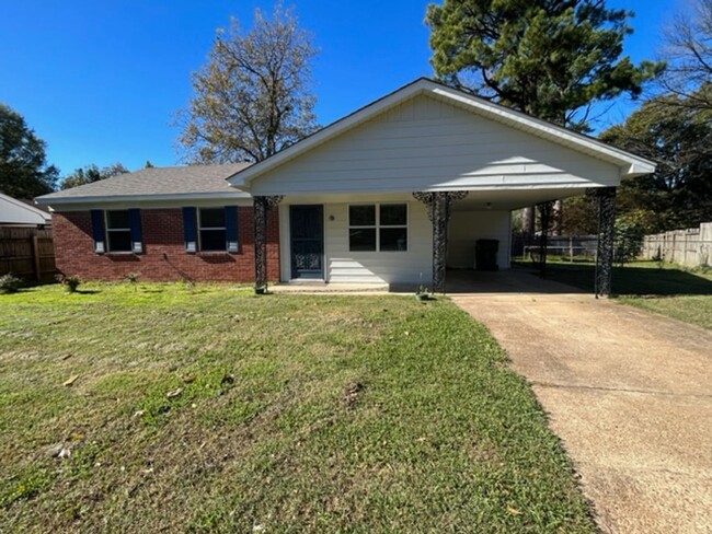 Renovated 3 Bedroom 1.5 Bath Home for Rent! - Renovated 3 Bedroom 1.5 Bath Home for Rent!