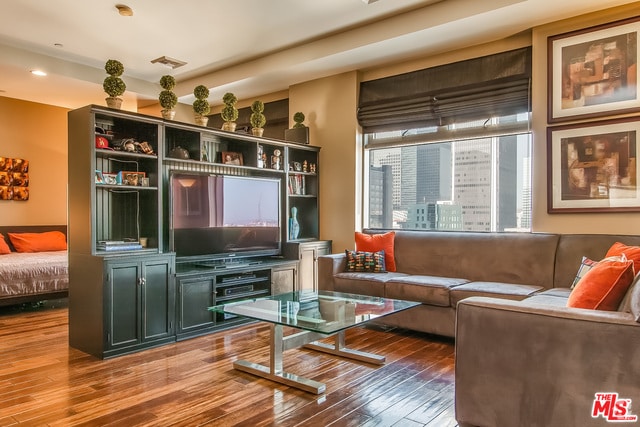 Building Photo - 801S S Grand Ave Unit 1506 Rental
