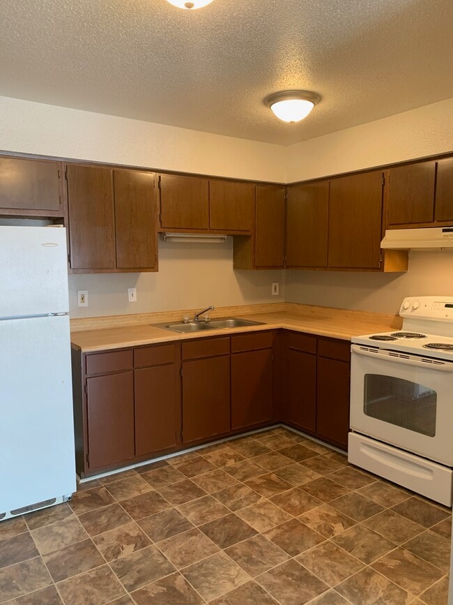 Middle Creek Apartments