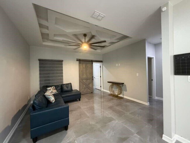 Photo - 17 S Elevation Dr