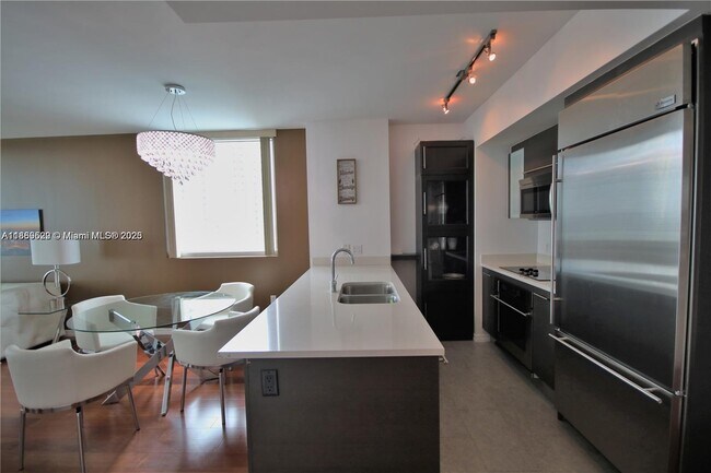 Photo - 500 Brickell Ave Unit 3510