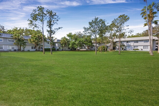 Photo - Willow Brooke Apartments