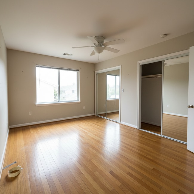 Building Photo - 434 Gregory St Unit 1