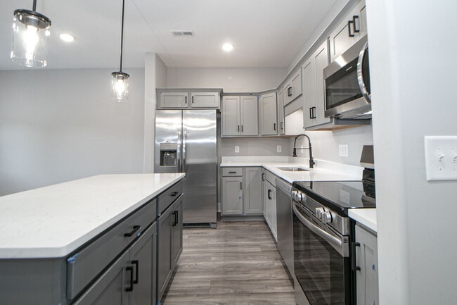 Photo - 1606 Jonathan Wade Cir