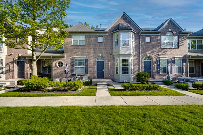 Photo - 41280 Maplewood Drive Condo