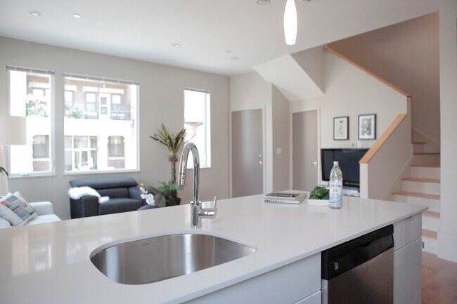 Photo - 53 Glenville Ave