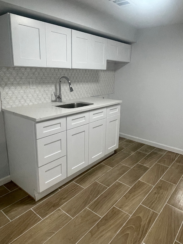 Building Photo - 42 N 19th St Rental