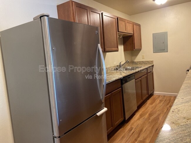 Photo - 512 Bell Ct Unit B1