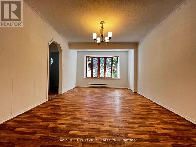 Photo - 204 Greenfield Ave