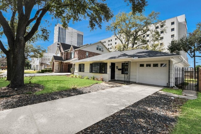 Photo - 3726 Las Palmas St