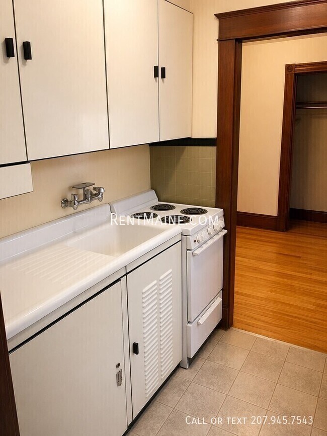 Photo - 9 Catell St Unit 3