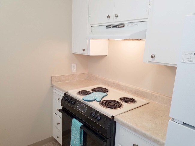 Photo - 742 S. 9th St. Apartments