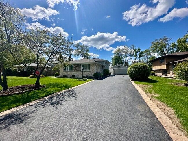 Photo - 130 Bonnie Brae Ave