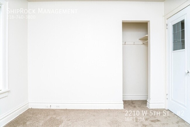 Photo - 2210 W 5th St Unidad #2