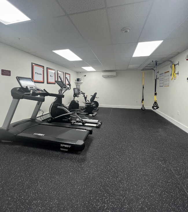 Photo - 1040 Delaware