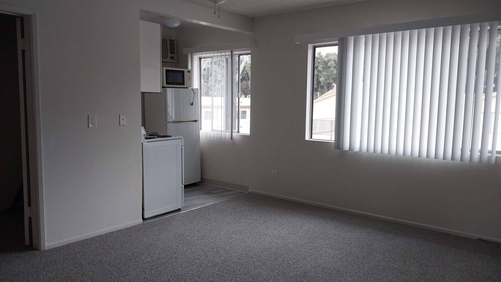 Photo - 7327 Newlin Ave Unidad L