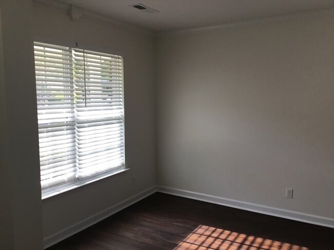 Photo - 917 Peachtree Meadows Cir