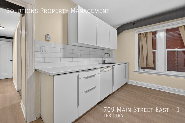 Photo - Spacious and Bright 1 Bedroom Apartment Unité 1